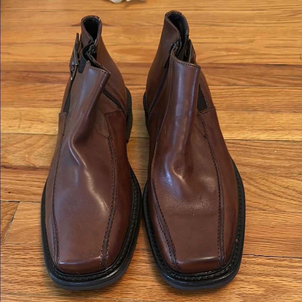 Brand new Men Lt Brown Leather Ankle Boots Shoes Sz 9.5